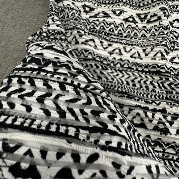 NY Collection Short Sleeve Top Petite Small Lined Tank Underneath Stretch Textur - Picture 6 of 15